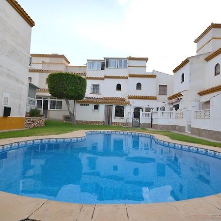 Agradable Adosado Con Piscina, Duchas Hidromasaje Vila Torrevieja Exterior foto