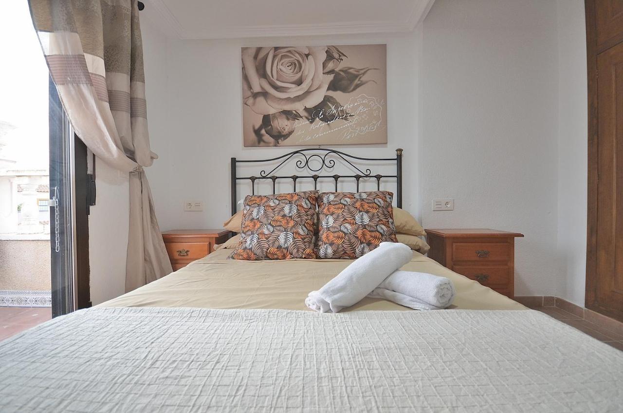 Agradable Adosado Con Piscina, Duchas Hidromasaje Vila Torrevieja Exterior foto