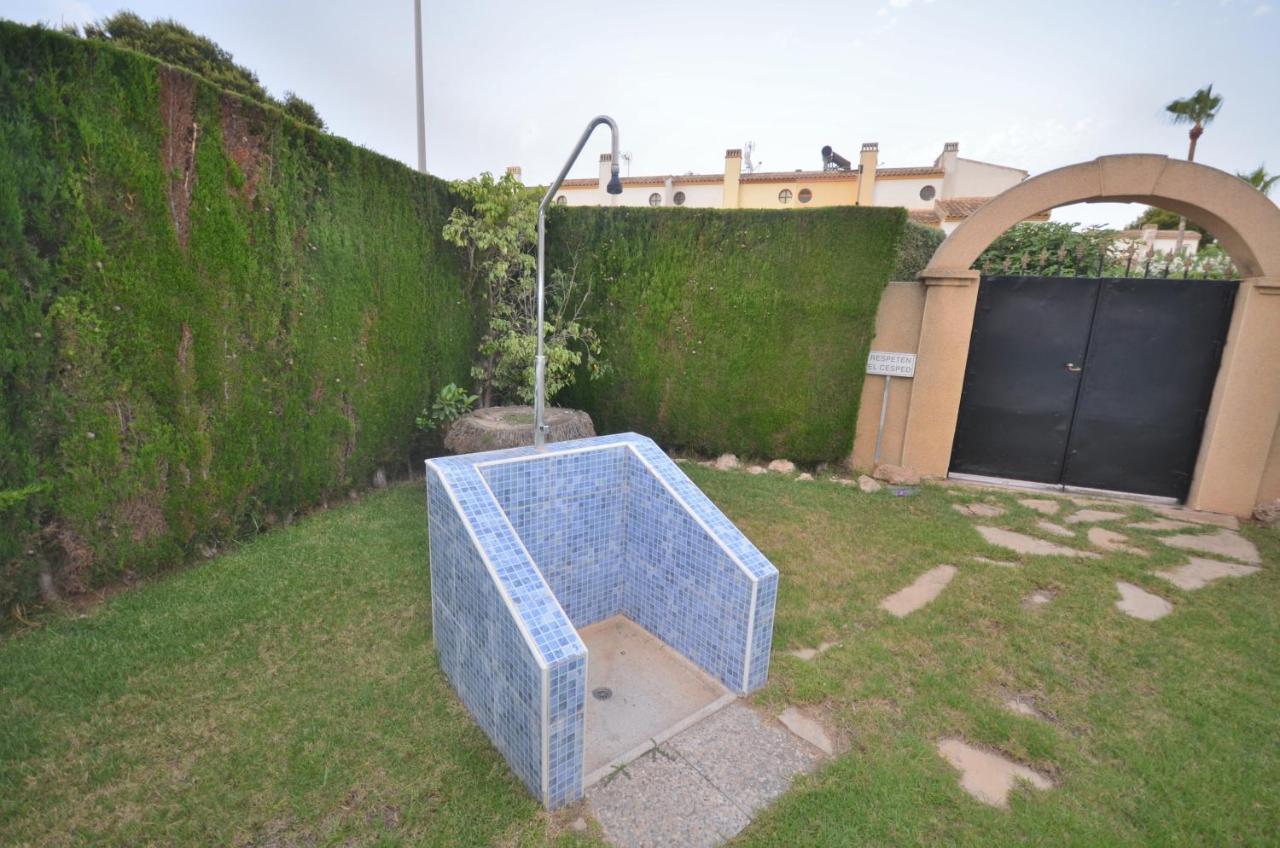 Agradable Adosado Con Piscina, Duchas Hidromasaje Vila Torrevieja Exterior foto