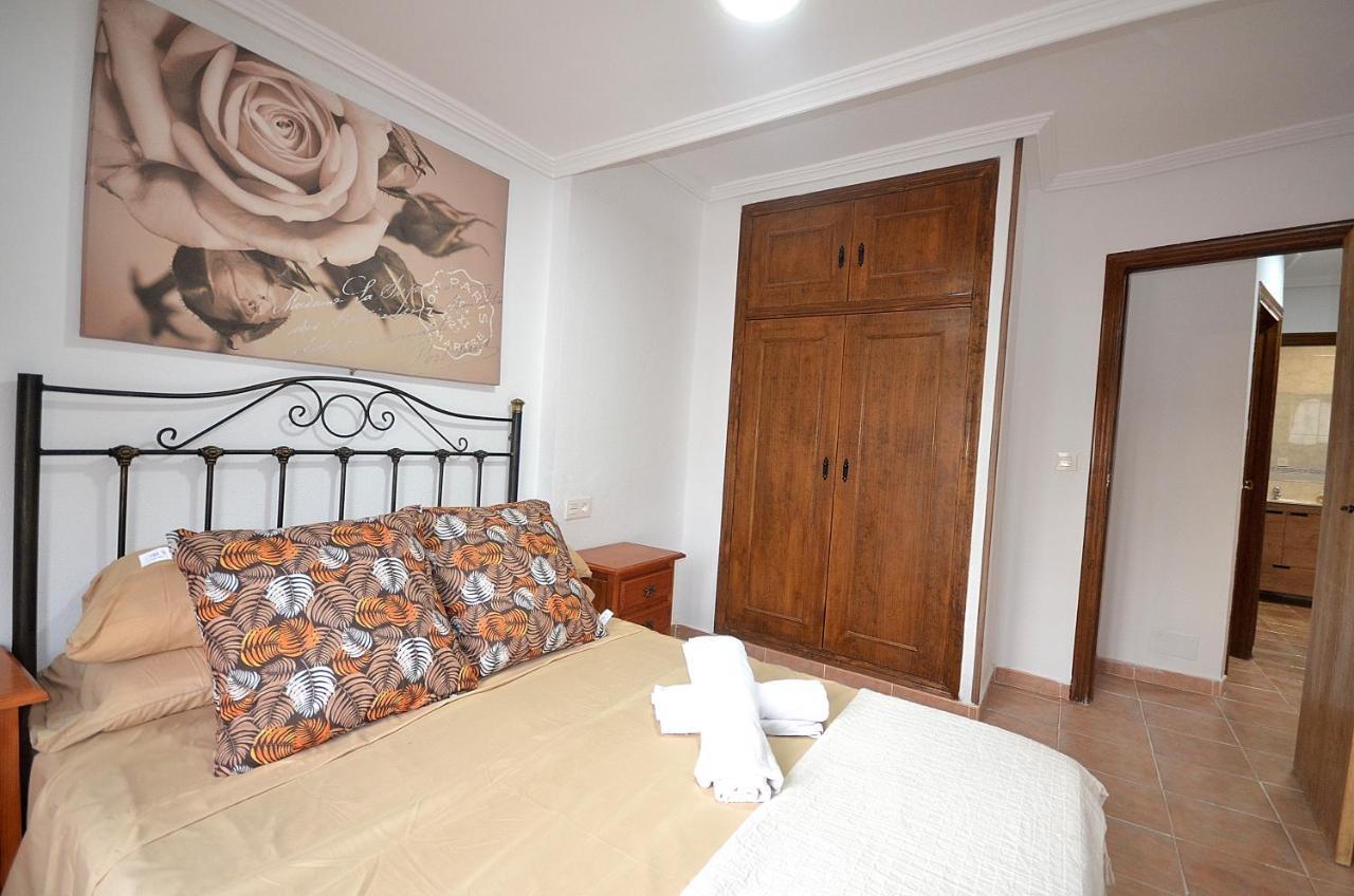 Agradable Adosado Con Piscina, Duchas Hidromasaje Vila Torrevieja Exterior foto